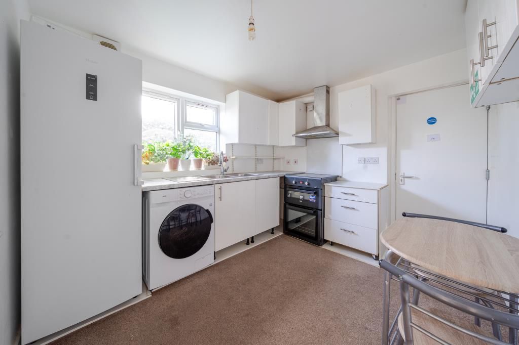 Property photo 3 of 21 Kitchen