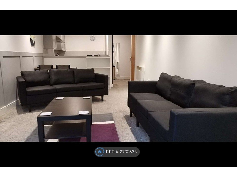 Property photo 3 of 15 Living Room