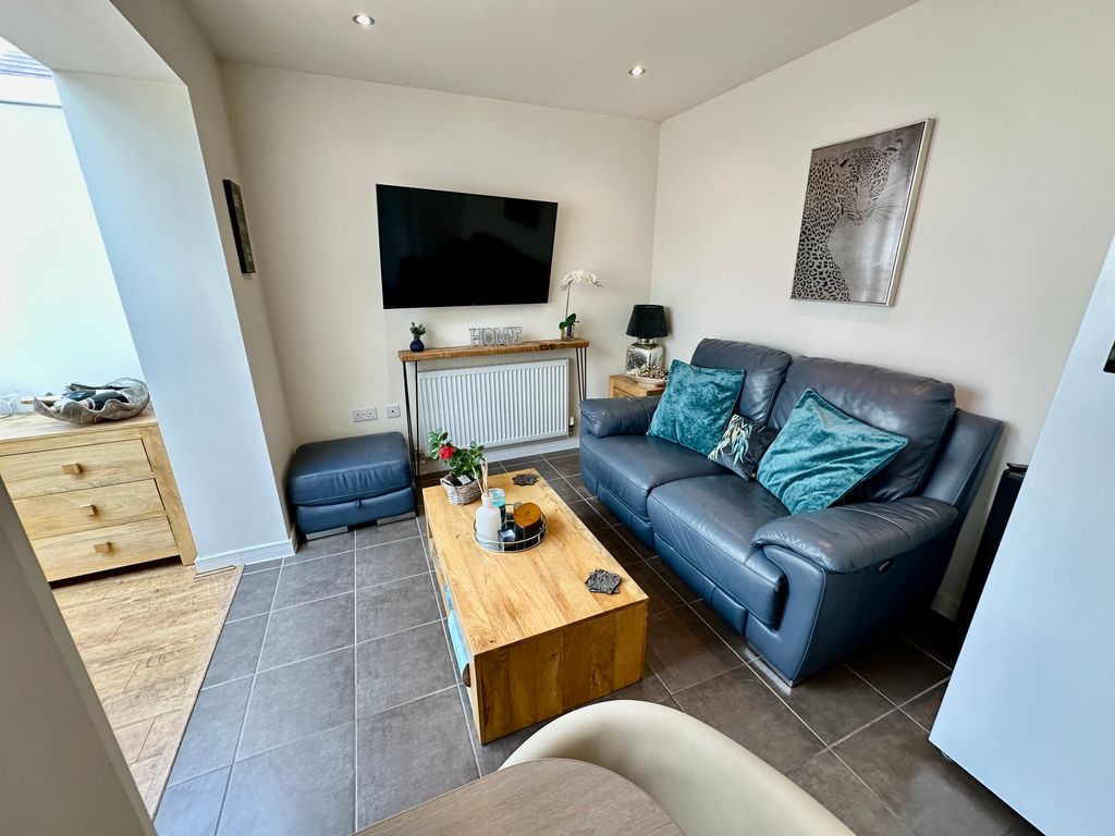 Property photo 3 of 51 Img_0056