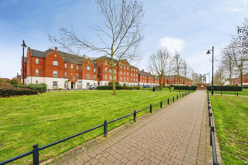 Property photo 1 of 20 8Harlestonhouse-24.Jpg