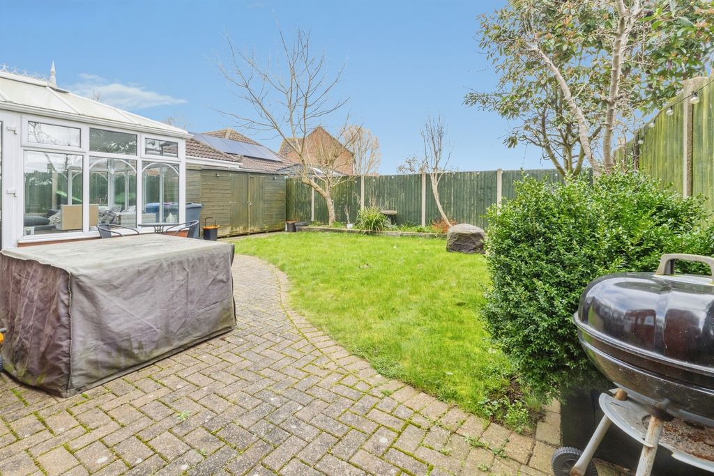 Property photo 2 of 19