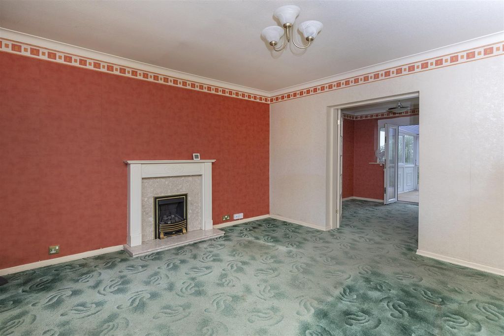 Property photo 3 of 34 Living Room