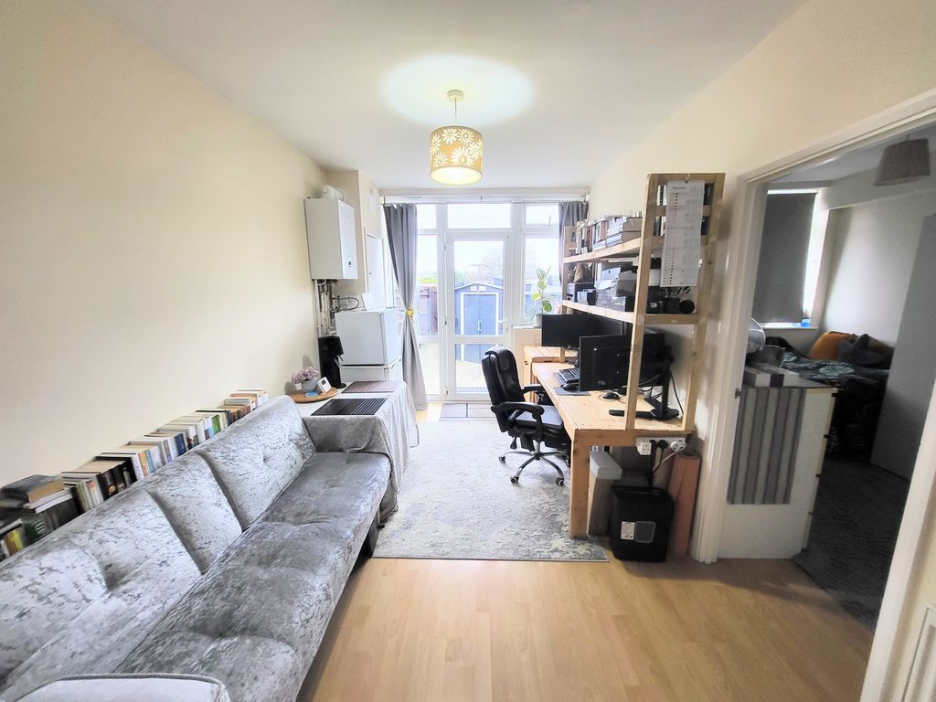 Property photo 3 of 6 Lounge Diner Kitchen