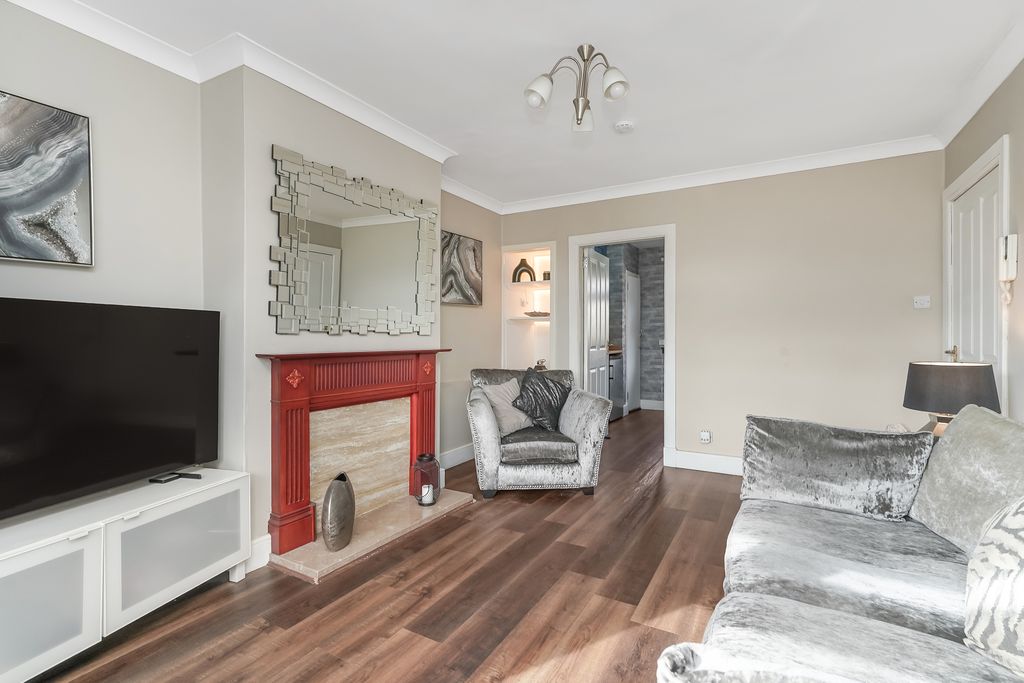 Property photo 3 of 11 Property Image 3