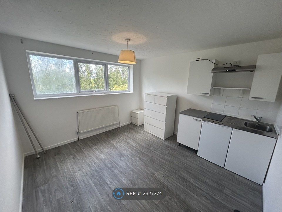 Property photo 1 of 3