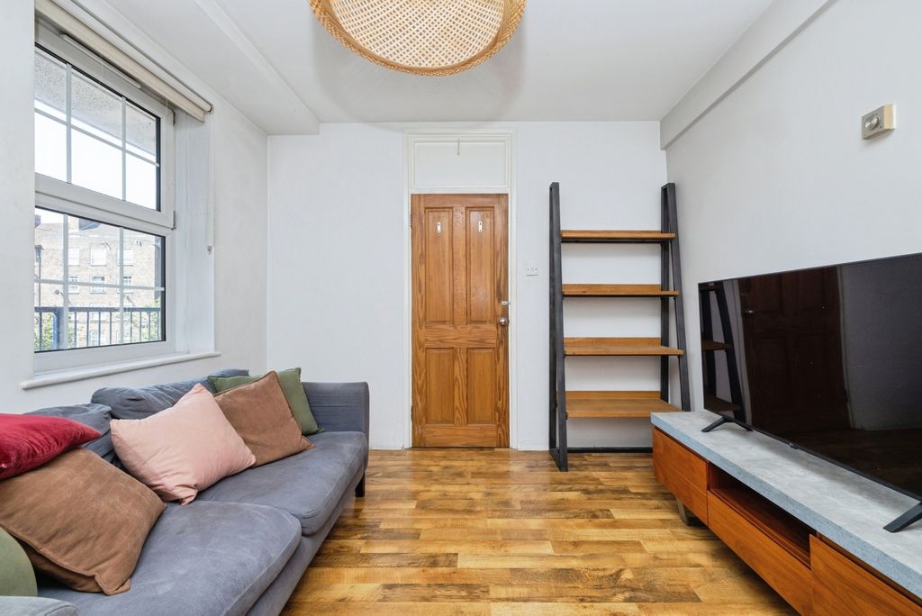 Property photo 1 of 16 Reception Room