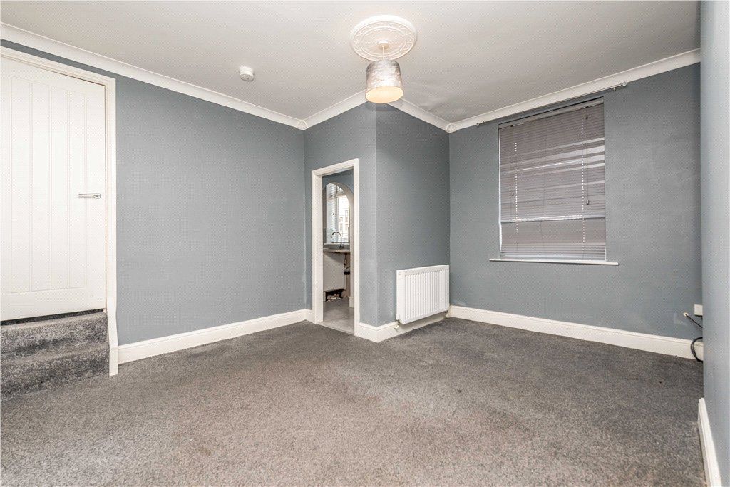 Property photo 2 of 18 Living Room