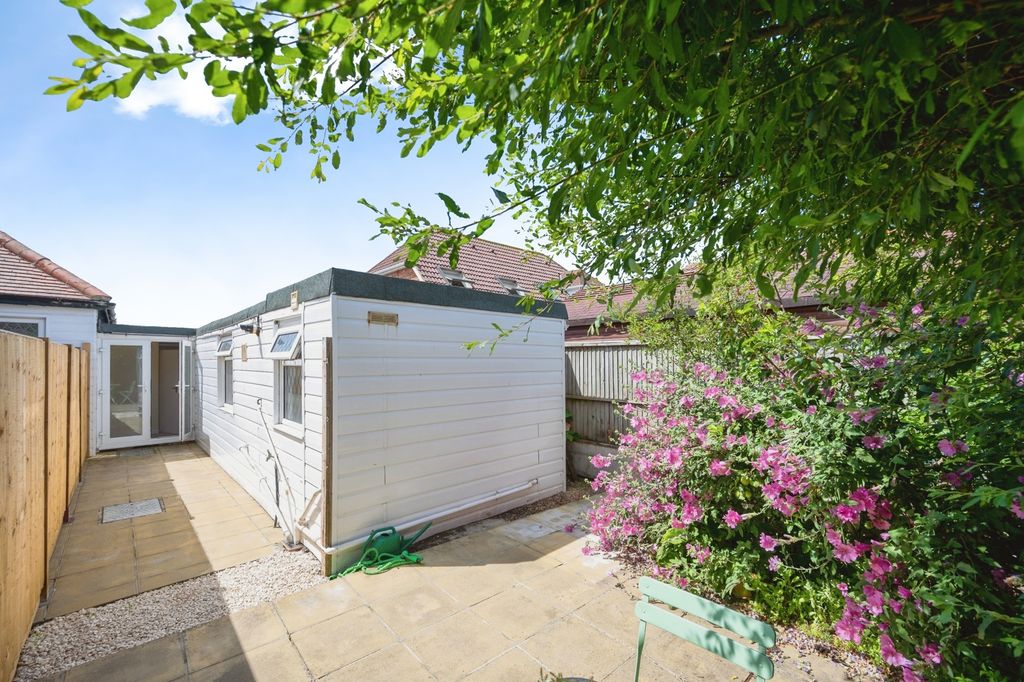Property photo 3 of 19 Pbox-Img.Jpg