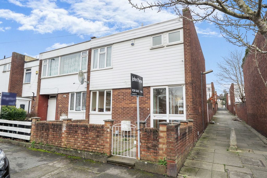 Property photo 1 of 22 External