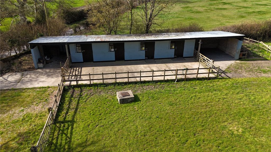 Property photo 2 of 11 Picture No. 25