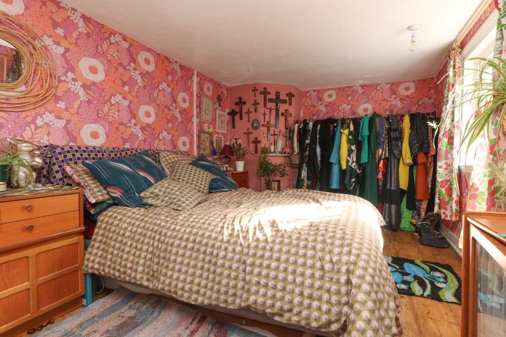 Property photo 3 of 14 Picture 3