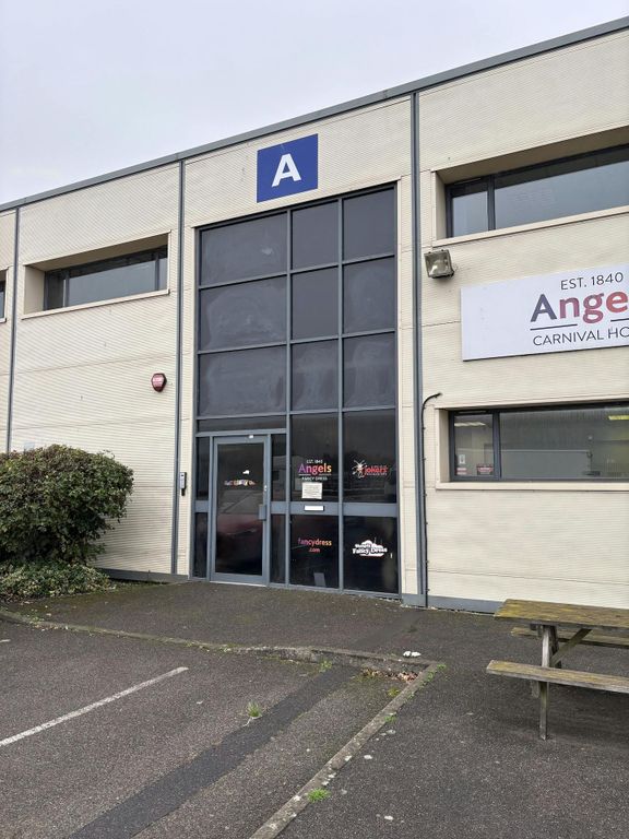 Property photo 3 of 6 Img_2545.Jpg