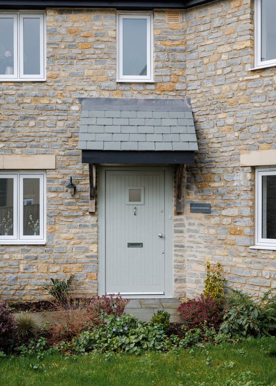 Property photo 3 of 32