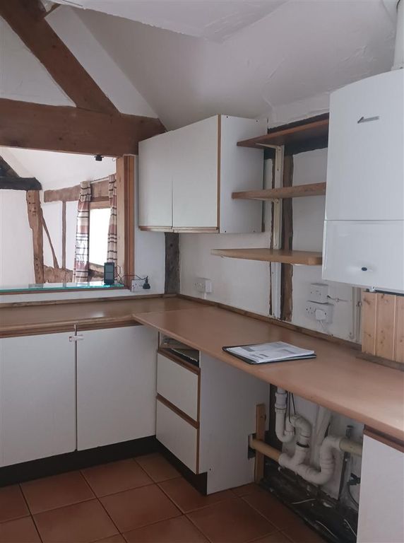 Property photo 3 of 5 Kitchen