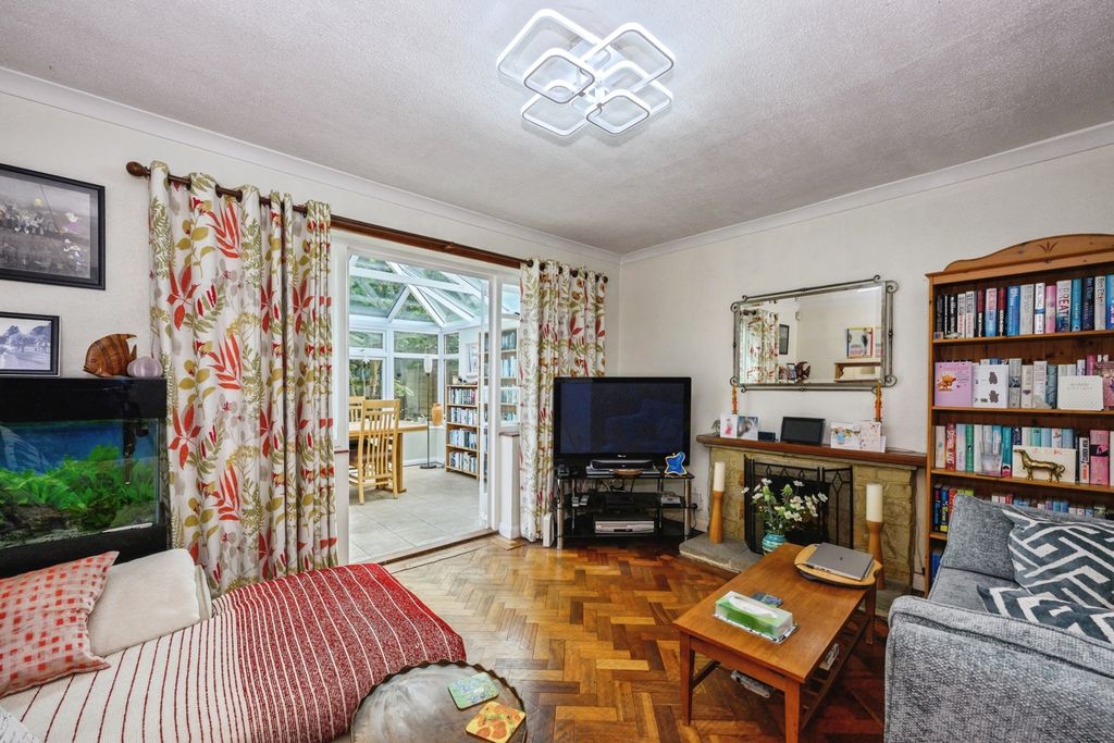 Property photo 3 of 22 Pbox-Img.Jpg