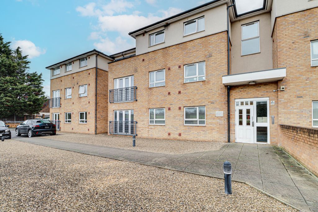 Property photo 1 of 10 Front