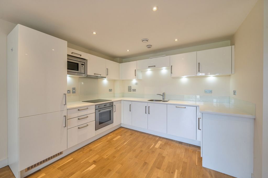 Property photo 1 of 12 Kitchen