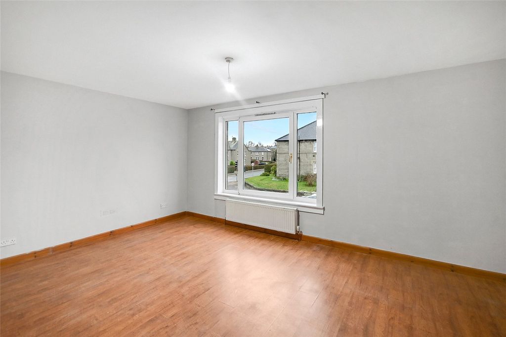 Property photo 2 of 23 Lounge