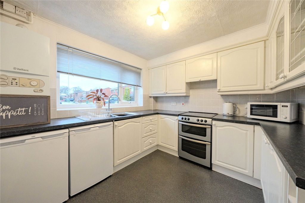 Property photo 3 of 21 Picture No. 21