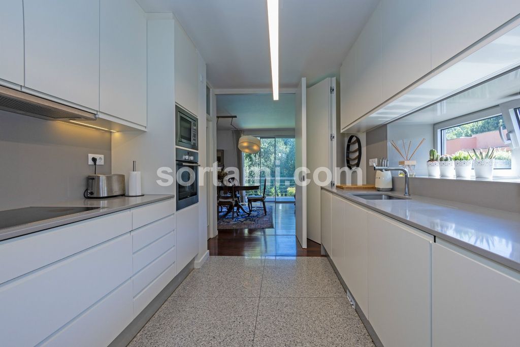 Property photo 3 of 64