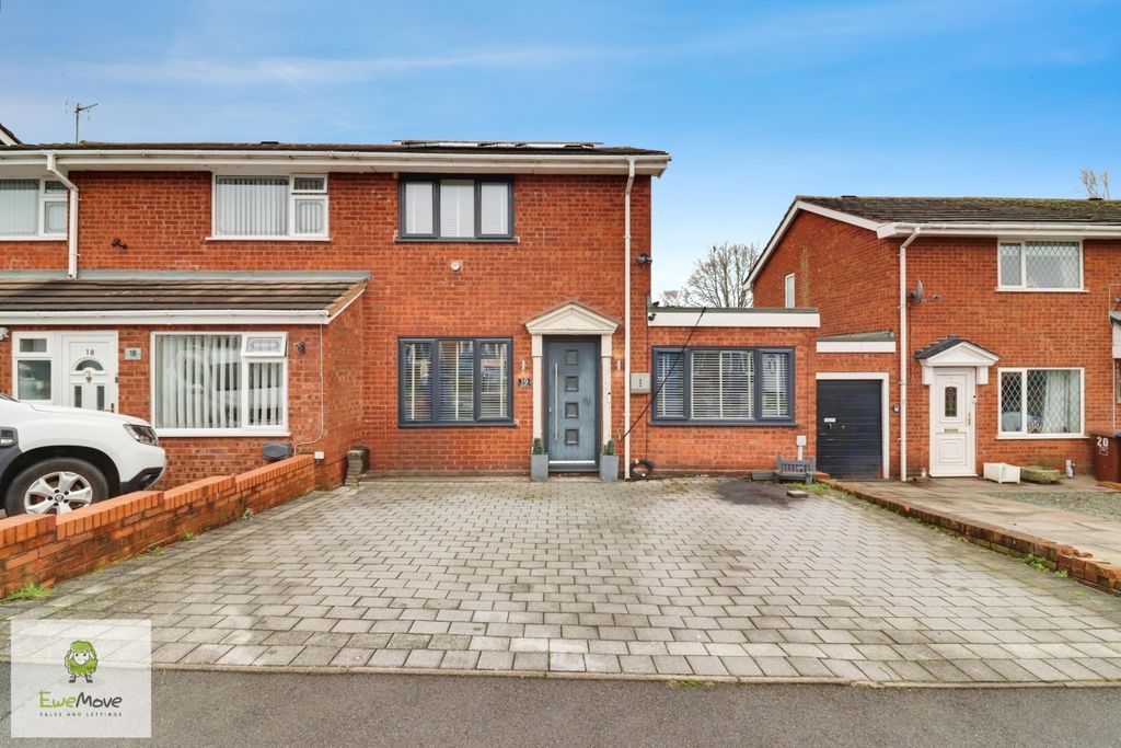 Property photo 1 of 15 Front - Ewemove Cannock