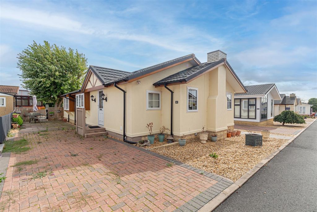 Property photo 1 of 21 Frotn-1.Jpg