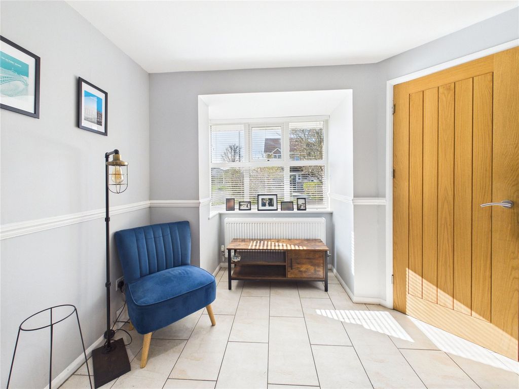 Property photo 3 of 21 Picture No. 02