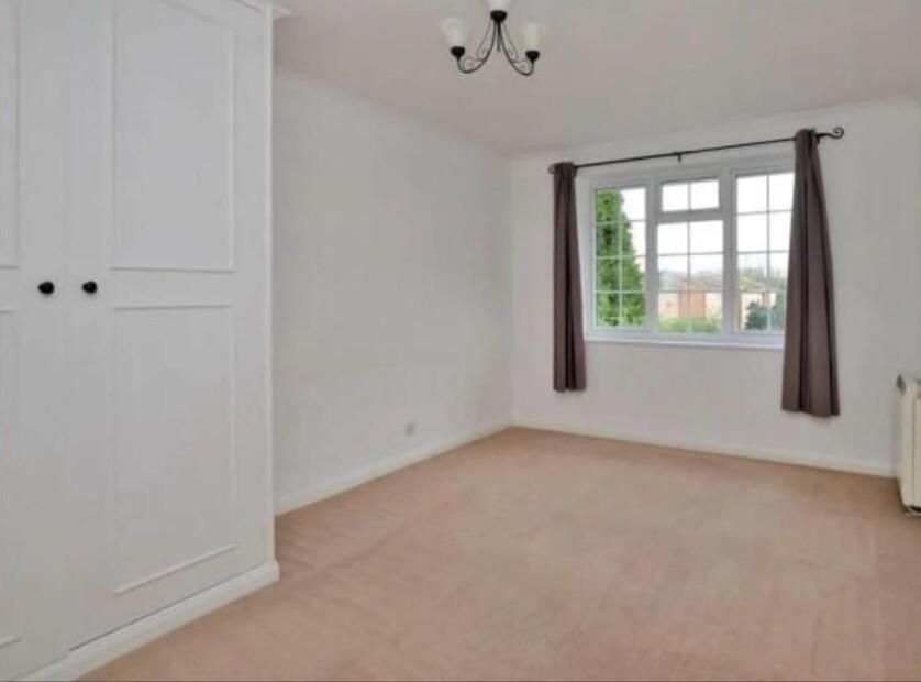 Property photo 3 of 8 Bedroom