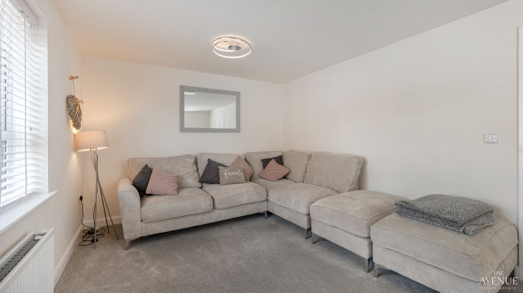 Property photo 3 of 20 5042606