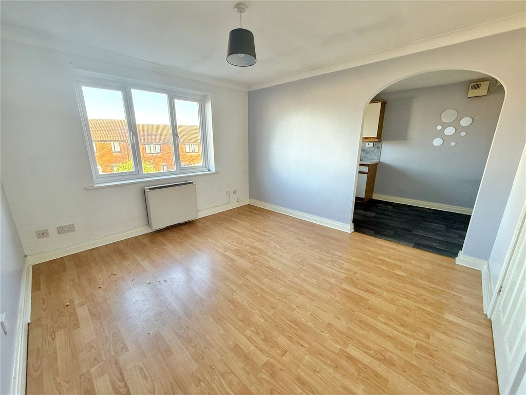 Property photo 2 of 8 Picture No. 05