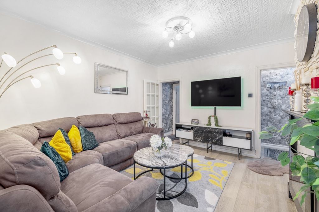 Property photo 3 of 23 11 Orchard Street (Boston)-11