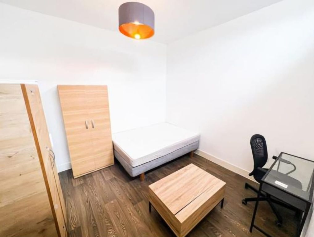 Property photo 1 of 3