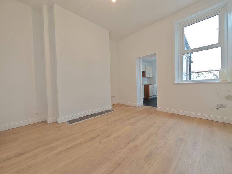 Property photo 3 of 14 Photo 3