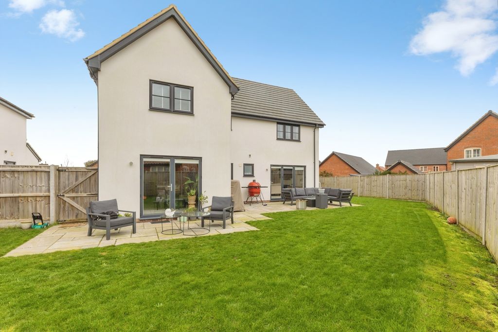 Property photo 1 of 19 Pbox-Img.Jpg