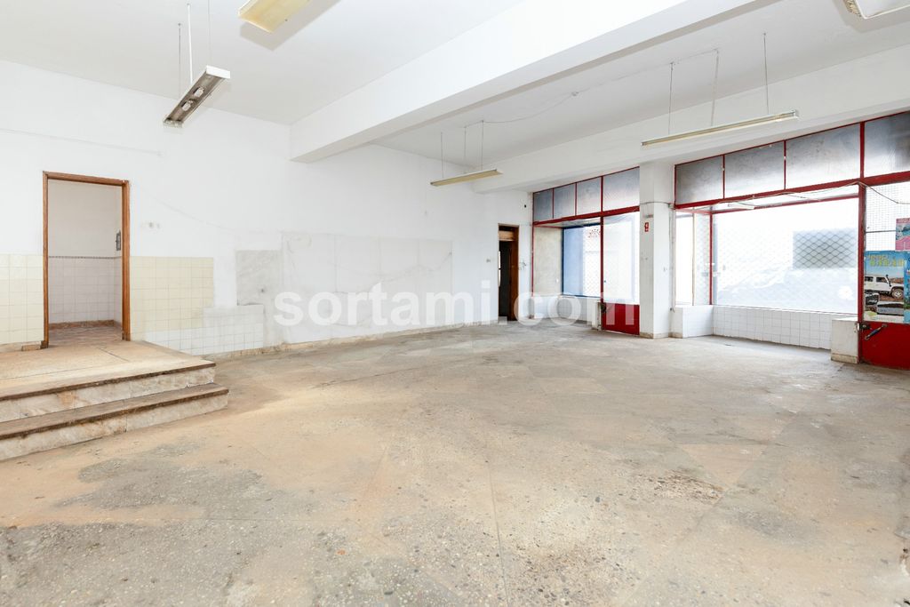 Property photo 3 of 12