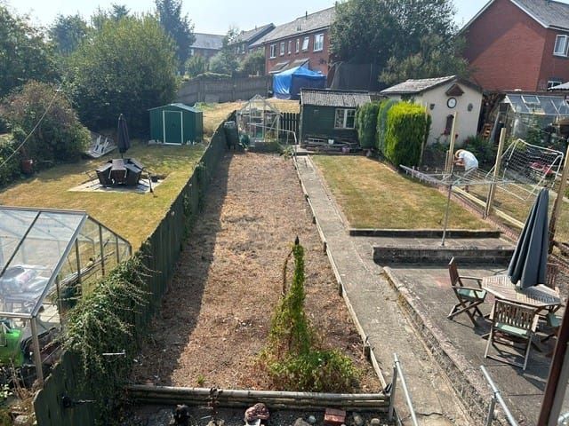 Property photo 2 of 11