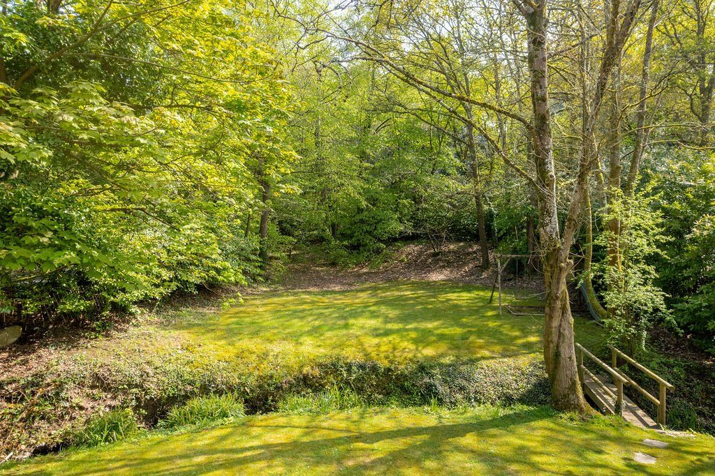Property photo 2 of 22 Garden