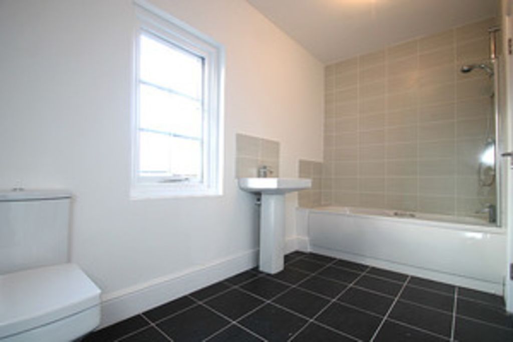 Property photo 2 of 3