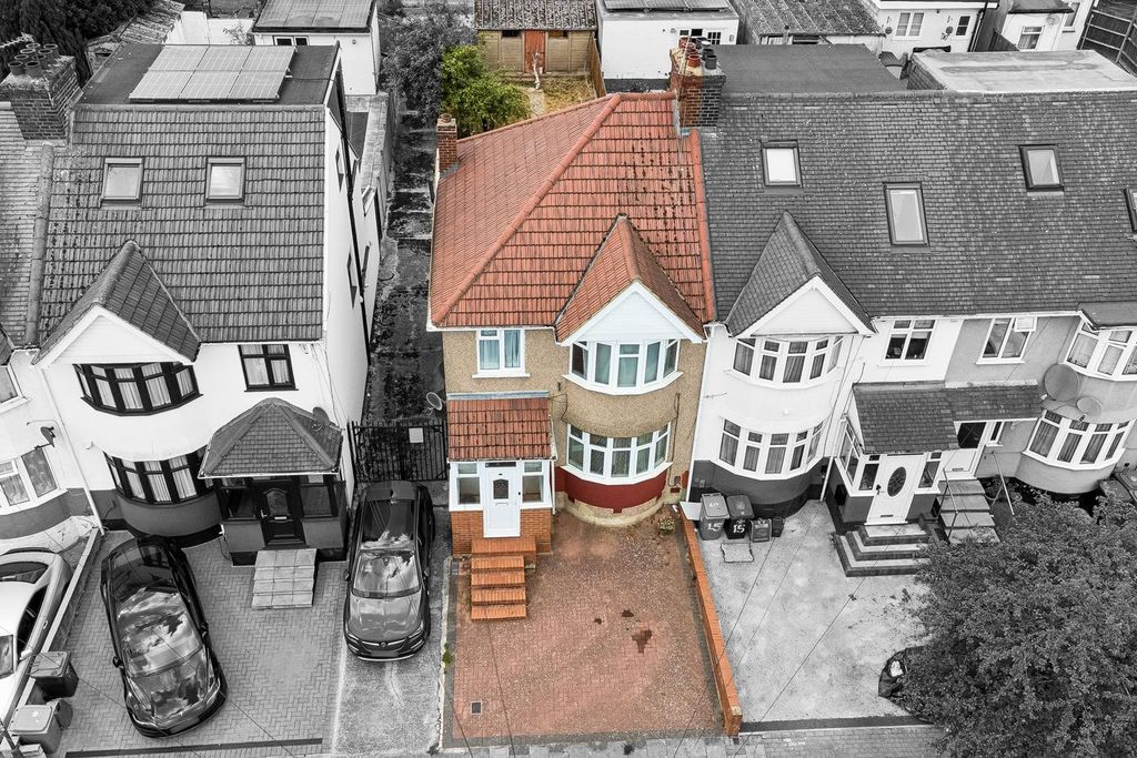 Property photo 1 of 22