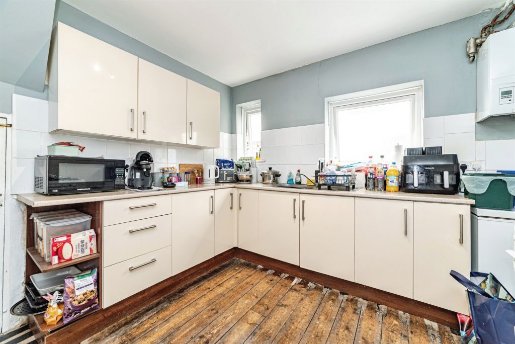 Property photo 2 of 13