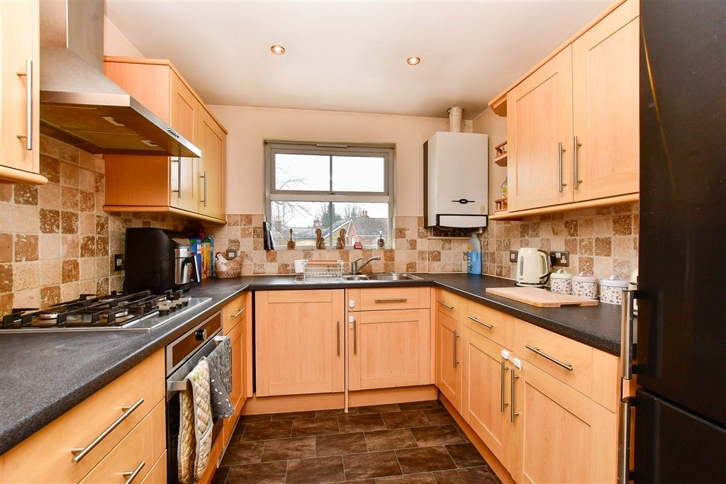 Property photo 3 of 12 Kitchen