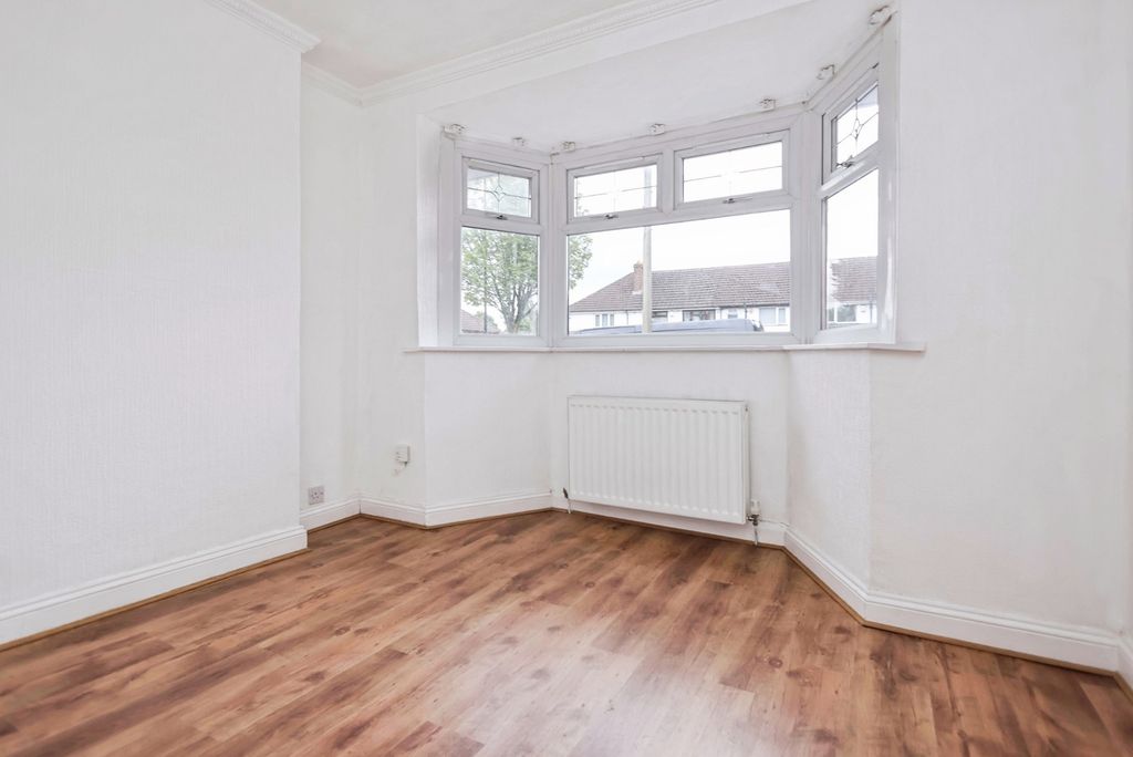 Property photo 3 of 16 Pbox-Img.Jpg