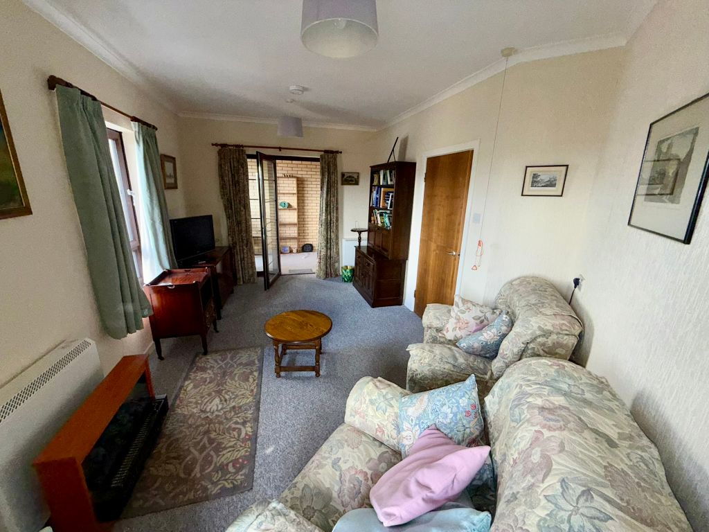 Property photo 2 of 11