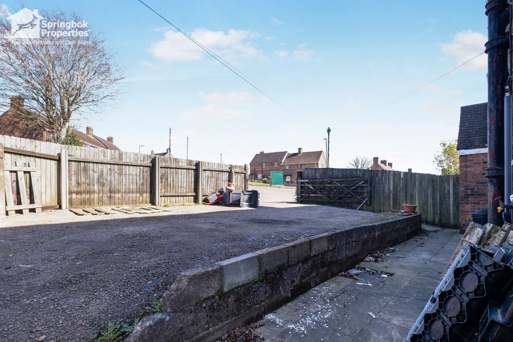 Property photo 2 of 19 Image 8