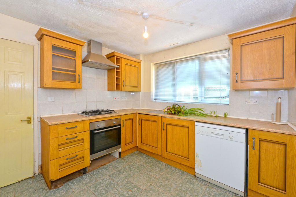 Property photo 2 of 18 3580732