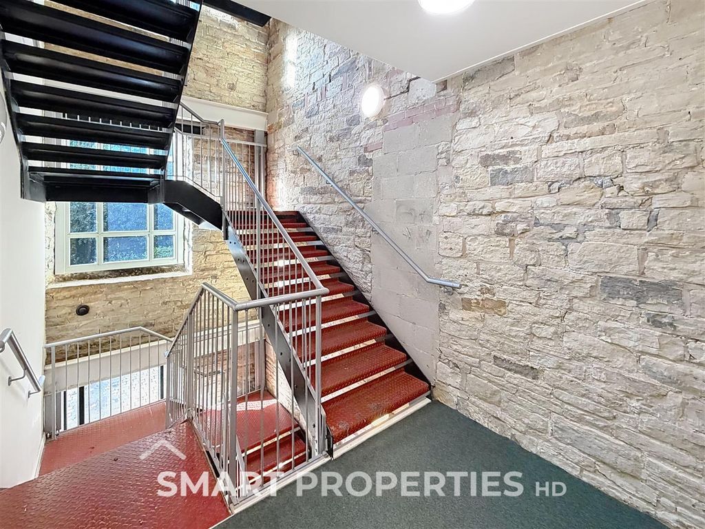 Property photo 3 of 14 Stairs