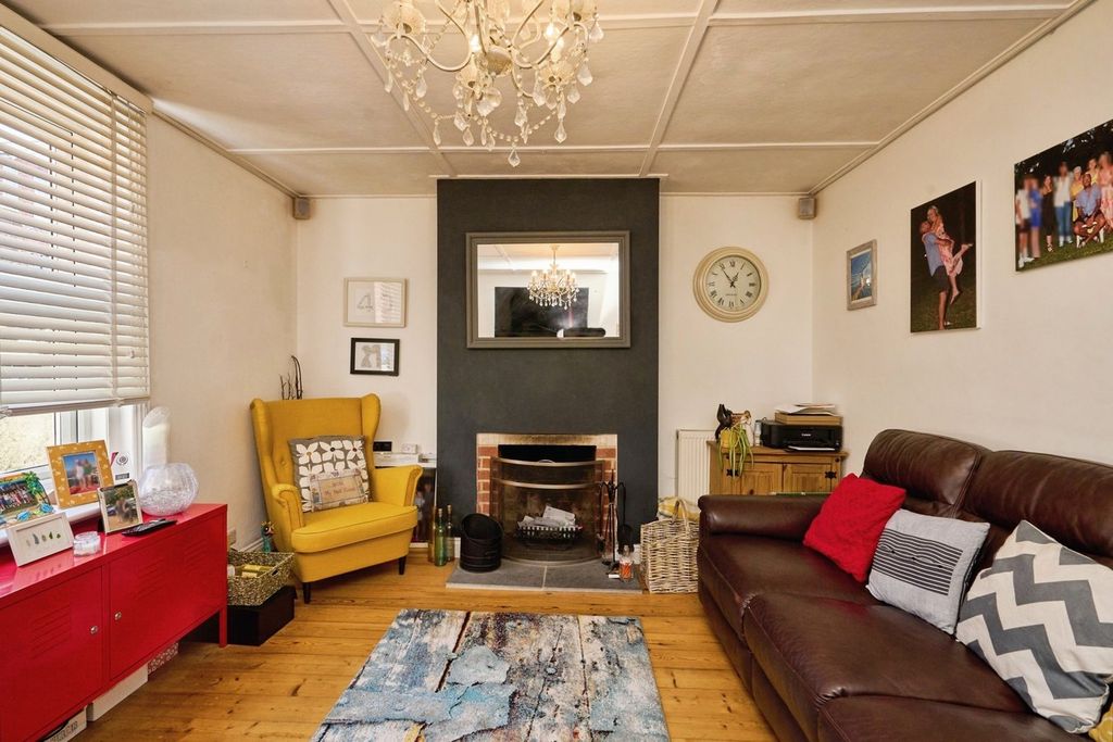 Property photo 3 of 22