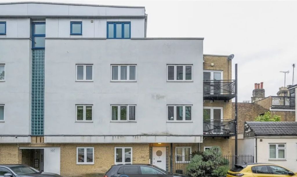 Property photo 1 of 1