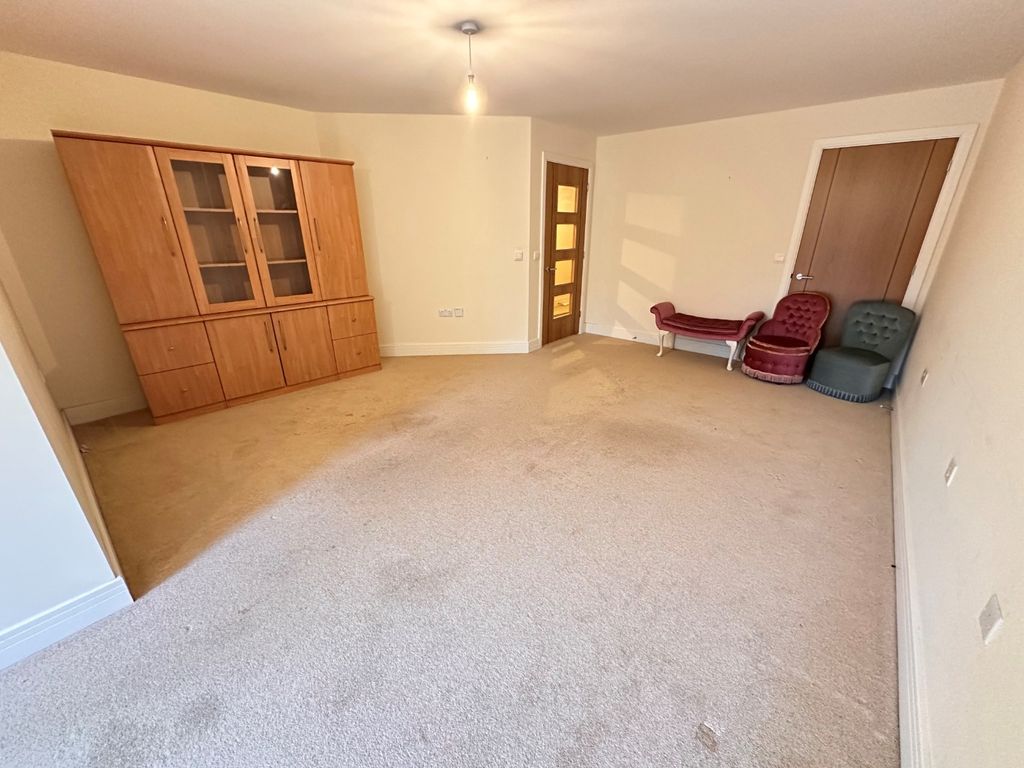 Property photo 3 of 9 3676296