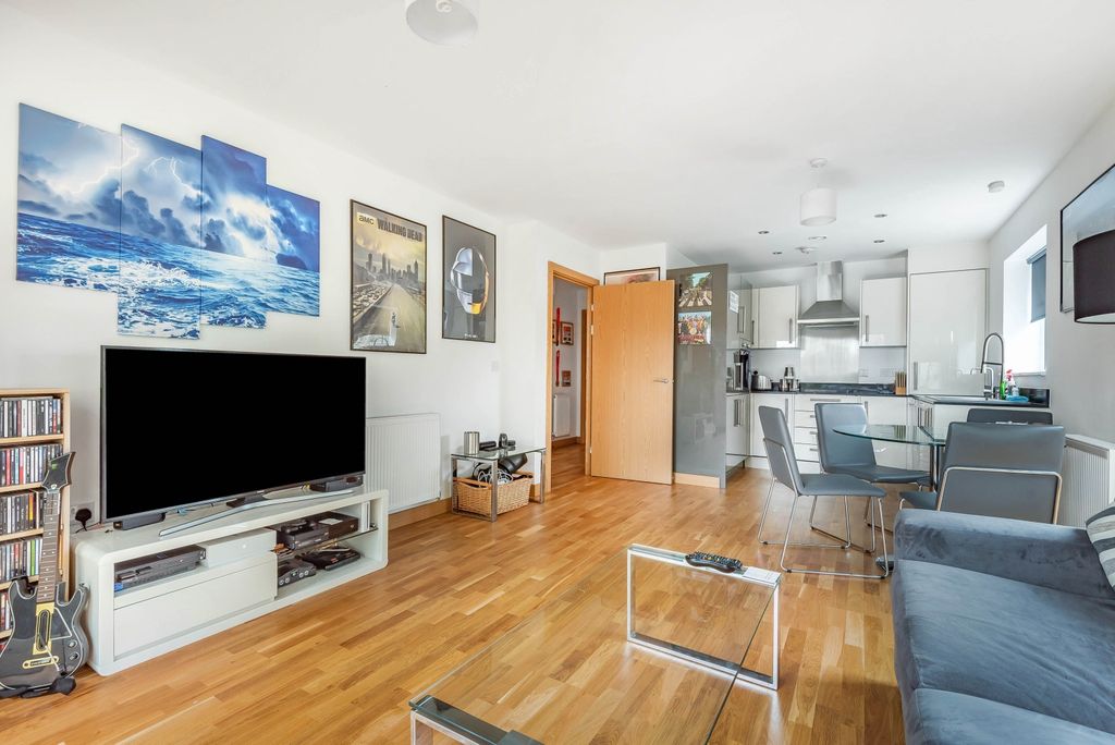 Property photo 2 of 8 689314 (2)